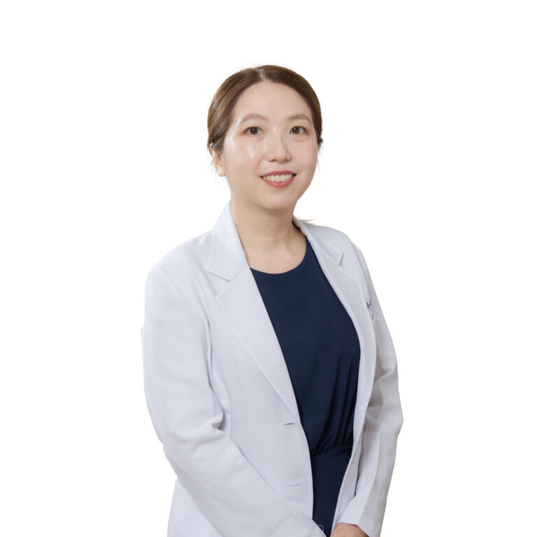 想要擁有明星般的笑容?欣城牙醫美學專科醫師擅長陶瓷貼片與全瓷冠設計,針對城上城與長庚商圈的小資族、上班族提供客製化美牙方案,解決牙齒黃、縫隙大等困擾。 想要擁有明星般的笑容?欣城牙醫美學專科醫師擅長陶瓷貼片與全瓷冠設計,針對城上城與長庚商圈的小資族、上班族提供客製化美牙方案,解決牙齒黃、縫隙大等困擾。