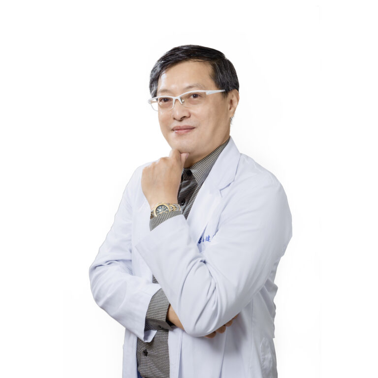 欣城牙醫醫師是長庚商圈知名的矯正專家,擅長透過隱適美與全瓷冠美學修復,為城上城住戶打造自信笑容,是基隆地區口碑極佳的齒顎矯正醫師。 欣城牙醫醫師是長庚商圈知名的矯正專家,擅長透過隱適美與全瓷冠美學修復,為城上城住戶打造自信笑容,是基隆地區口碑極佳的齒顎矯正醫師。